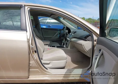 2011 Toyota Camry Le z USA, uszkodzony, nr VIN 4T1BF3EK6BU133811